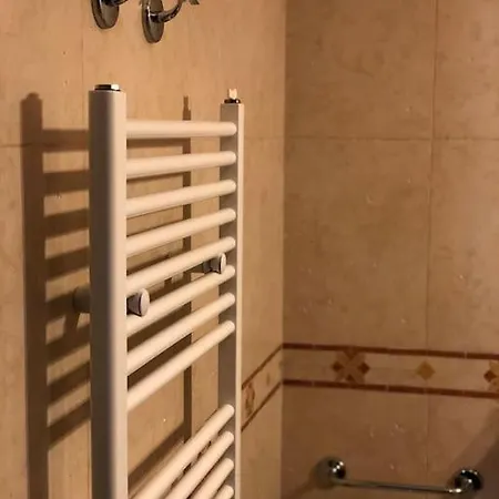 Palazzo Lussuoso 4 Stanze 4 Bagni Racale