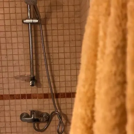 Palazzo Lussuoso 4 Stanze 4 Bagni * Racale