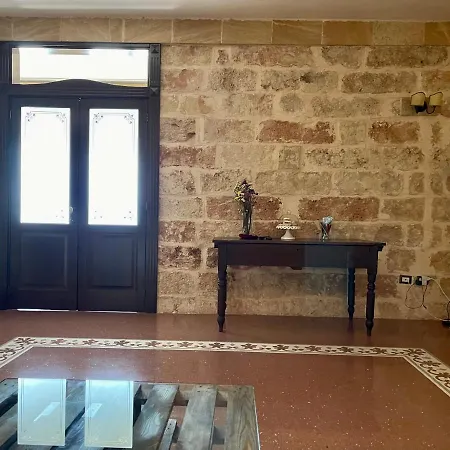 Palazzo Lussuoso 4 Stanze 4 Bagni Racale